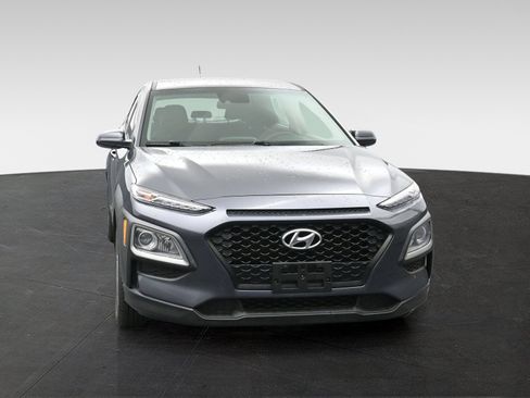 Used 2021 Hyundai Kona SE FWD image 3