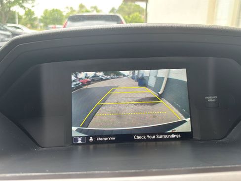 Used 2016 Honda Odyssey Touring Elite image 17