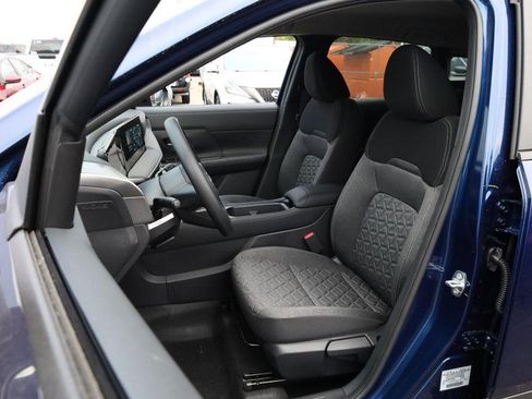 New 2026 Nissan Kicks SV image 8