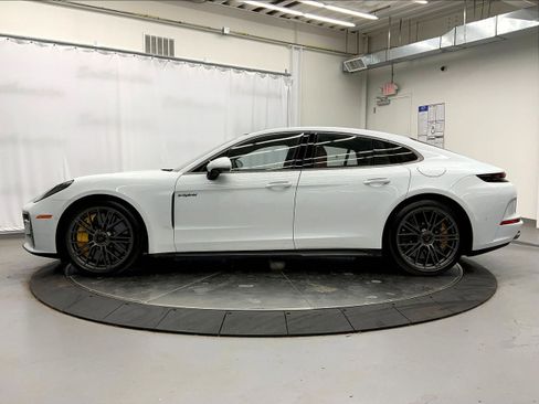 New 2026 Porsche Panamera Turbo S image 2