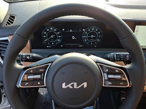 New 2026 Kia Seltos EX image 9