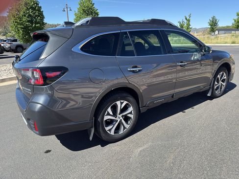 Used 2022 Subaru Outback Touring XT AWD/4WD image 7