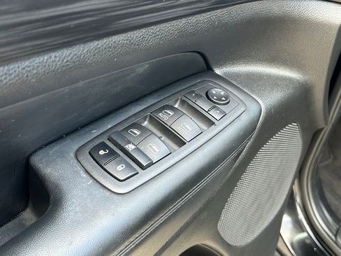 Certified 2022 Jeep Grand Cherokee Laredo E image 44