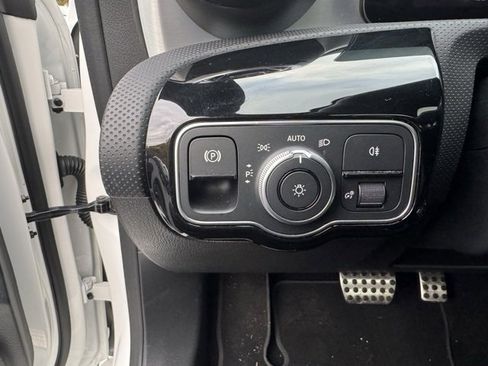 Certified 2024 Mercedes-Benz CLA 250 4MATIC image 23