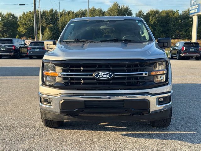 Used 2025 Ford F150 XLT w/ Equipment Group 301A Standard AWD/4WD image 9