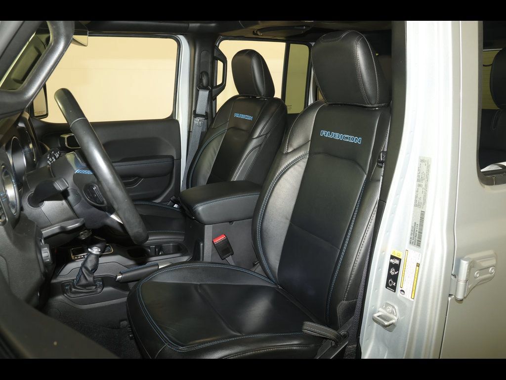 Used 2022 Jeep Wrangler Unlimited Rubicon 4xe w/ Cold Weather Group AWD/4WD image 22