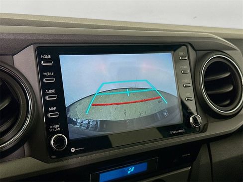 Used 2023 Toyota Tacoma TRD Off-Road w/ Technology Package image 10