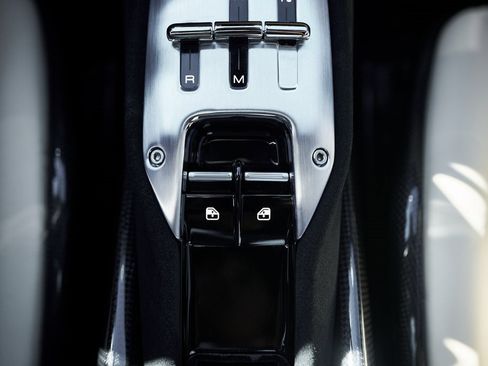 Used 2022 Ferrari SF90 Stradale image 65