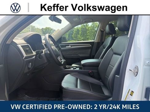 Certified 2023 Volkswagen Atlas SE w/ Black Wheel Package AWD/4WD image 14