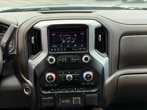 Used 2020 GMC Sierra 1500 SLT w/ SLT Premium Package AWD/4WD image 11
