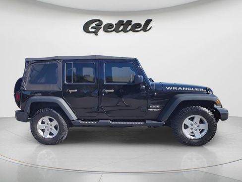 Used 2017 Jeep Wrangler Unlimited Sport w/ Quick Order Package 24S AWD/4WD image 7