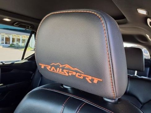 Used 2024 Honda Pilot TrailSport image 24