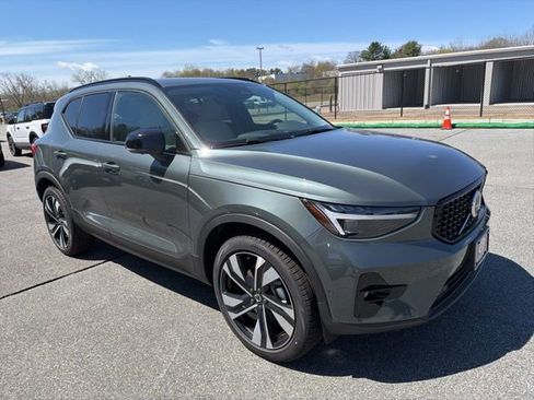 New 2026 Volvo XC40 B5 Ultra w/ Climate Package AWD/4WD image 1