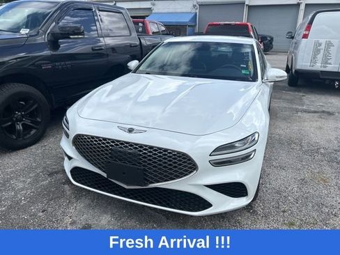 Used 2025 Genesis G70 2.5T image 3