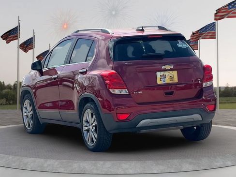 Used 2020 Chevrolet Trax LT w/ LT Convenience Package FWD image 6
