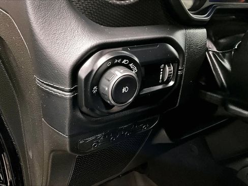 Used 2024 Jeep Wrangler Unlimited Rubicon image 31