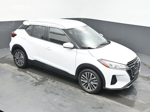 Used 2021 Nissan Kicks SV image 26