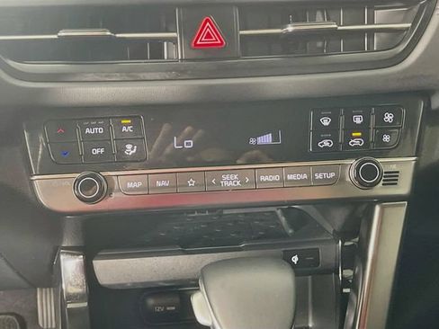Used 2026 Kia Seltos EX FWD image 15