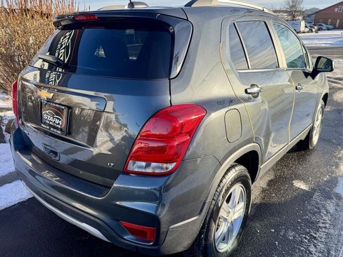 Used 2018 Chevrolet Trax LT w/ LT Convenience Package image 7