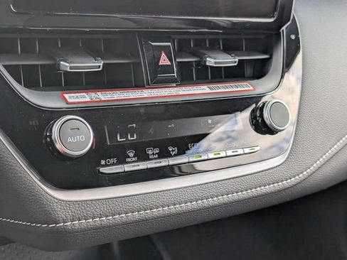 Used 2025 Toyota Corolla SE FWD image 26