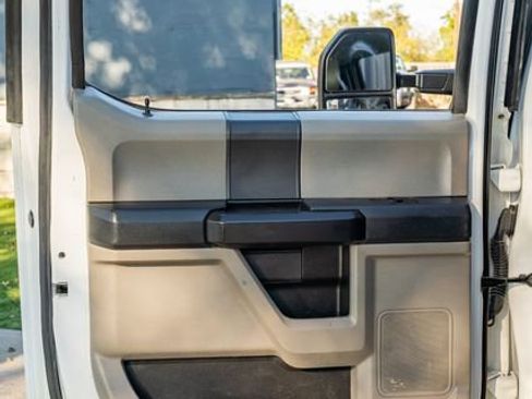 Used 2022 Ford F250 XL w/ Power Equipment Group image 33