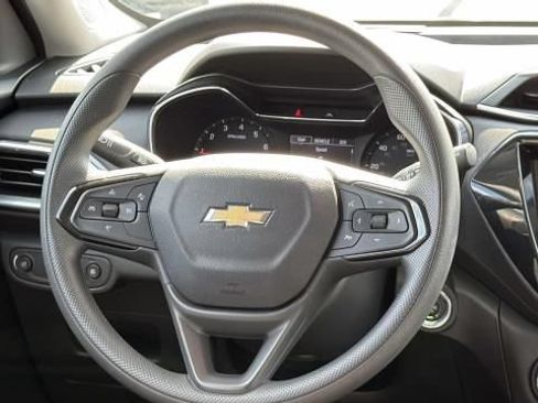 Certified 2023 Chevrolet TrailBlazer LT w/ Convenience Package FWD image 24