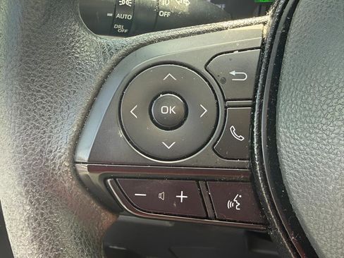 Used 2020 Toyota RAV4 XLE w/ Convenience Package AWD/4WD image 16