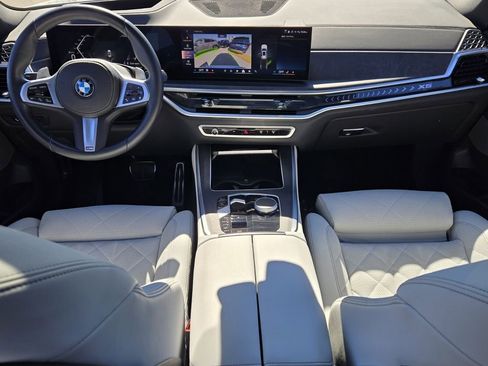 Used 2025 BMW X5 xDrive40i image 12