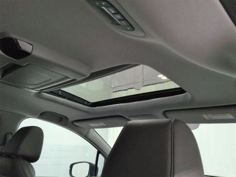 Used 2023 Honda Odyssey Touring image 23