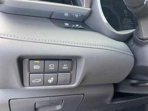 New 2026 Toyota Highlander Limited AWD/4WD image 35