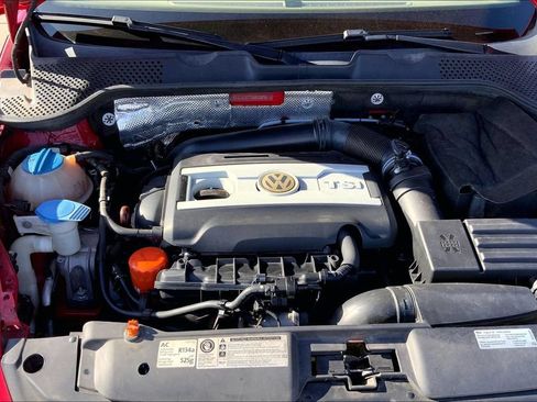 Used 2013 Volkswagen Beetle 2.0T FWD image 10