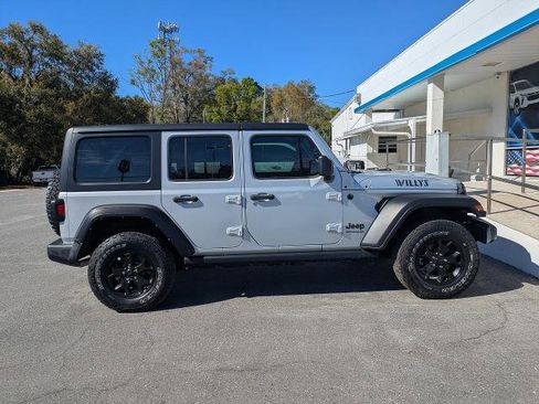 Used 2022 Jeep Wrangler Unlimited Sport AWD/4WD image 9
