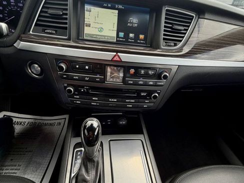 Used 2016 Hyundai Genesis 3.8 RWD image 13