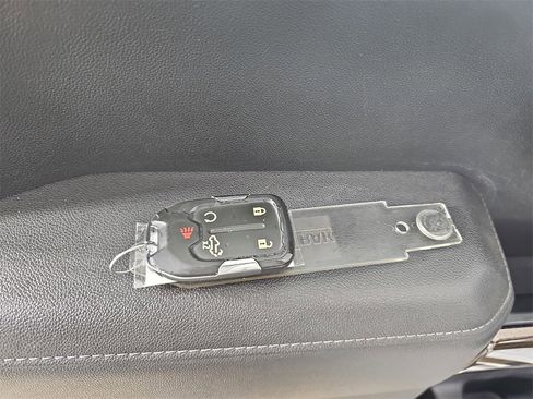 Certified 2022 Chevrolet Silverado 2500 LT w/ All Star Edition image 40