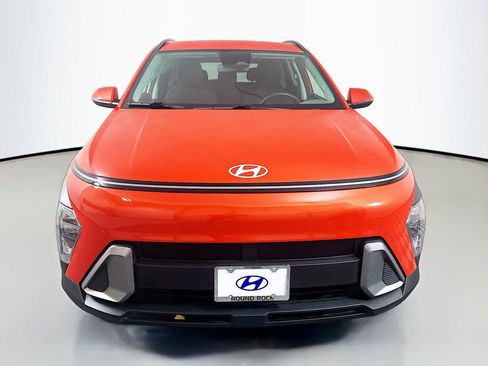 Certified 2025 Hyundai Kona SEL image 2