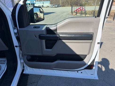 Used 2020 Ford F150 XL w/ Equipment Group 101A Mid image 32