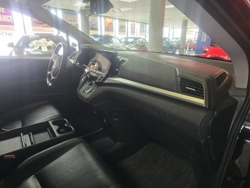 Used 2021 Honda Odyssey EX-L image 13