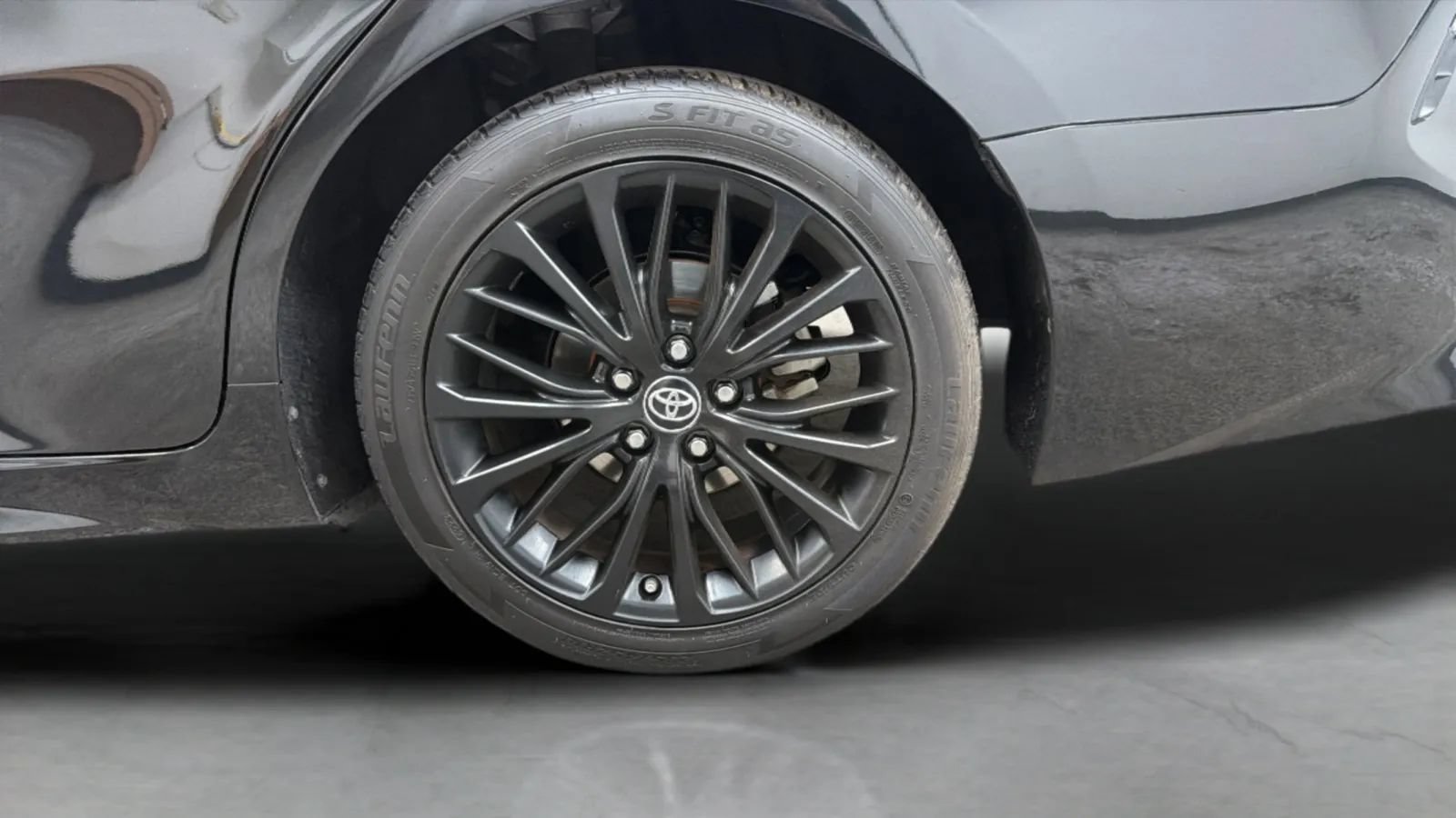 Used 2019 Toyota Camry SE FWD image 26