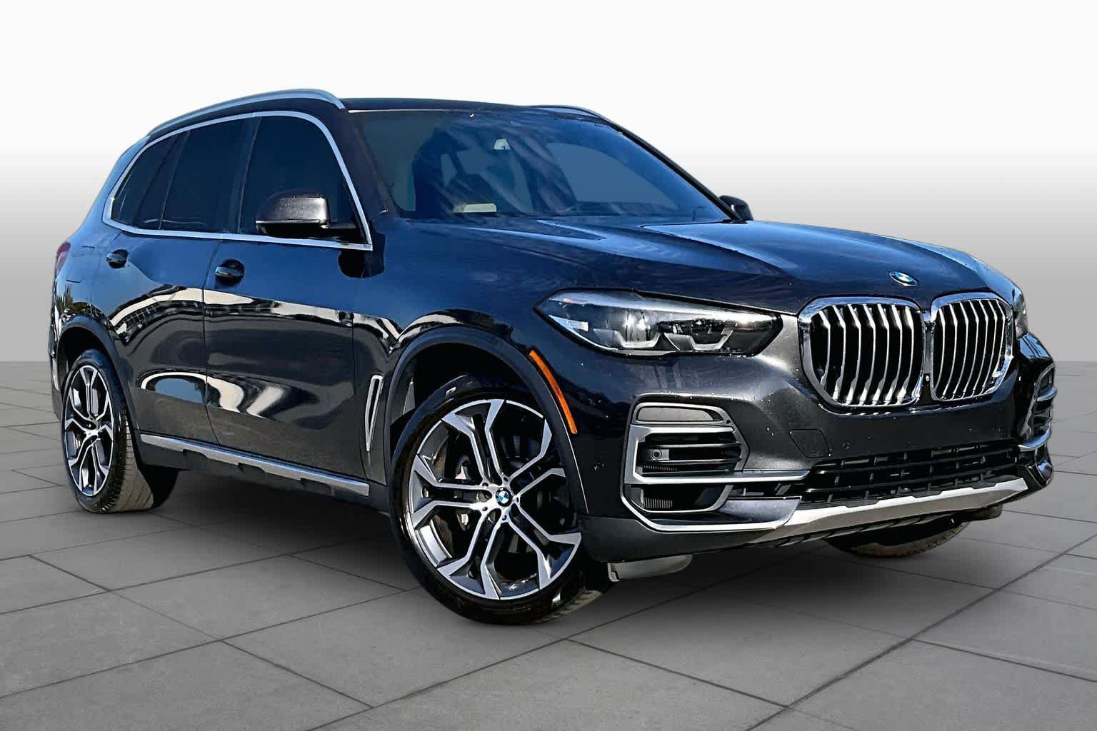Used 2022 BMW X5 sDrive40i w/ Premium Package RWD image 2