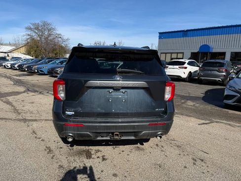 Used 2022 Ford Explorer XLT w/ Equipment Group 202A image 25