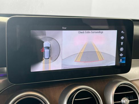 Used 2022 Mercedes-Benz GLC 300 4MATIC image 13