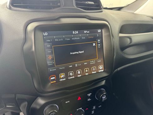 Used 2023 Jeep Renegade Trailhawk w/ Trailhawk Elite Group image 16