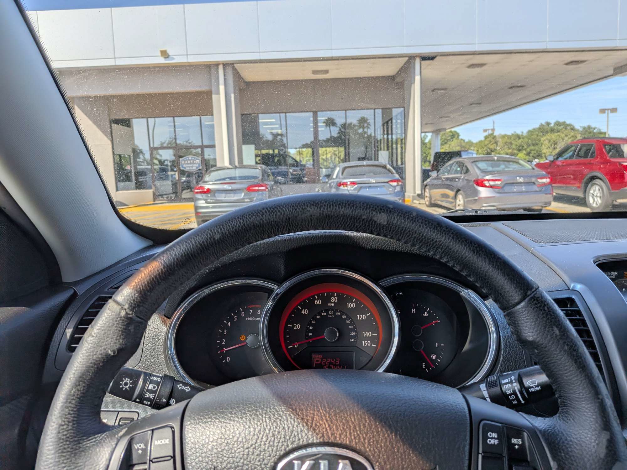 Used 2011 Kia Sorento SX FWD image 34
