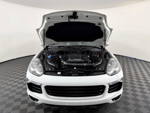 Used 2017 Porsche Cayenne Platinum Edition AWD/4WD image 19
