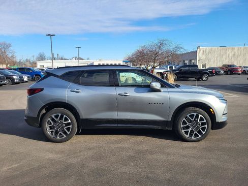 Certified 2025 Chevrolet Blazer RS w/ Enhanced Convenience Package image 2