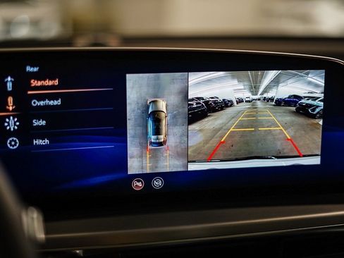 Used 2025 Cadillac Lyriq Sport image 23