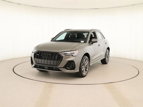 New 2025 Audi Q3 2.0T Premium image 12