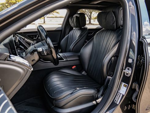 Used 2023 Mercedes-Benz S 580 4MATIC Sedan w/ AMG Line image 34