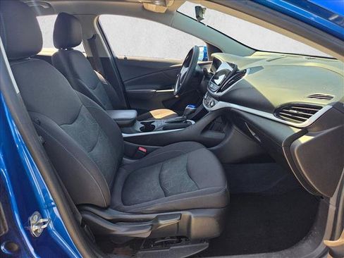 Used 2017 Chevrolet Volt LT FWD image 19