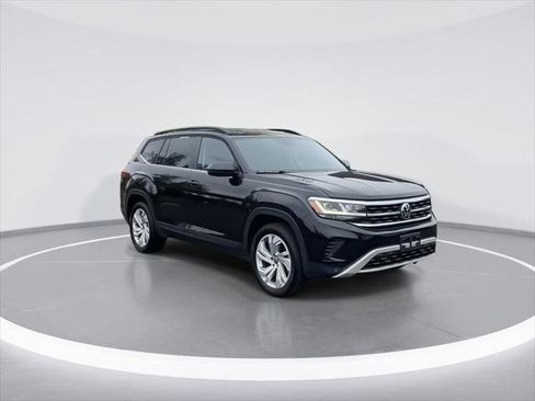 Used 2022 Volkswagen Atlas SE AWD/4WD image 2